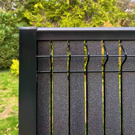 Profil aluminium de finition haut pour clôture longueur 124cm (2/3)