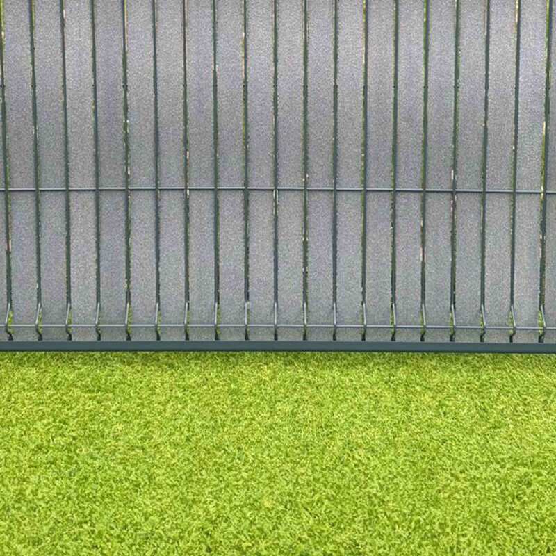 Profil aluminium de finition bas pour cloture longueur 124cm (2/3)
