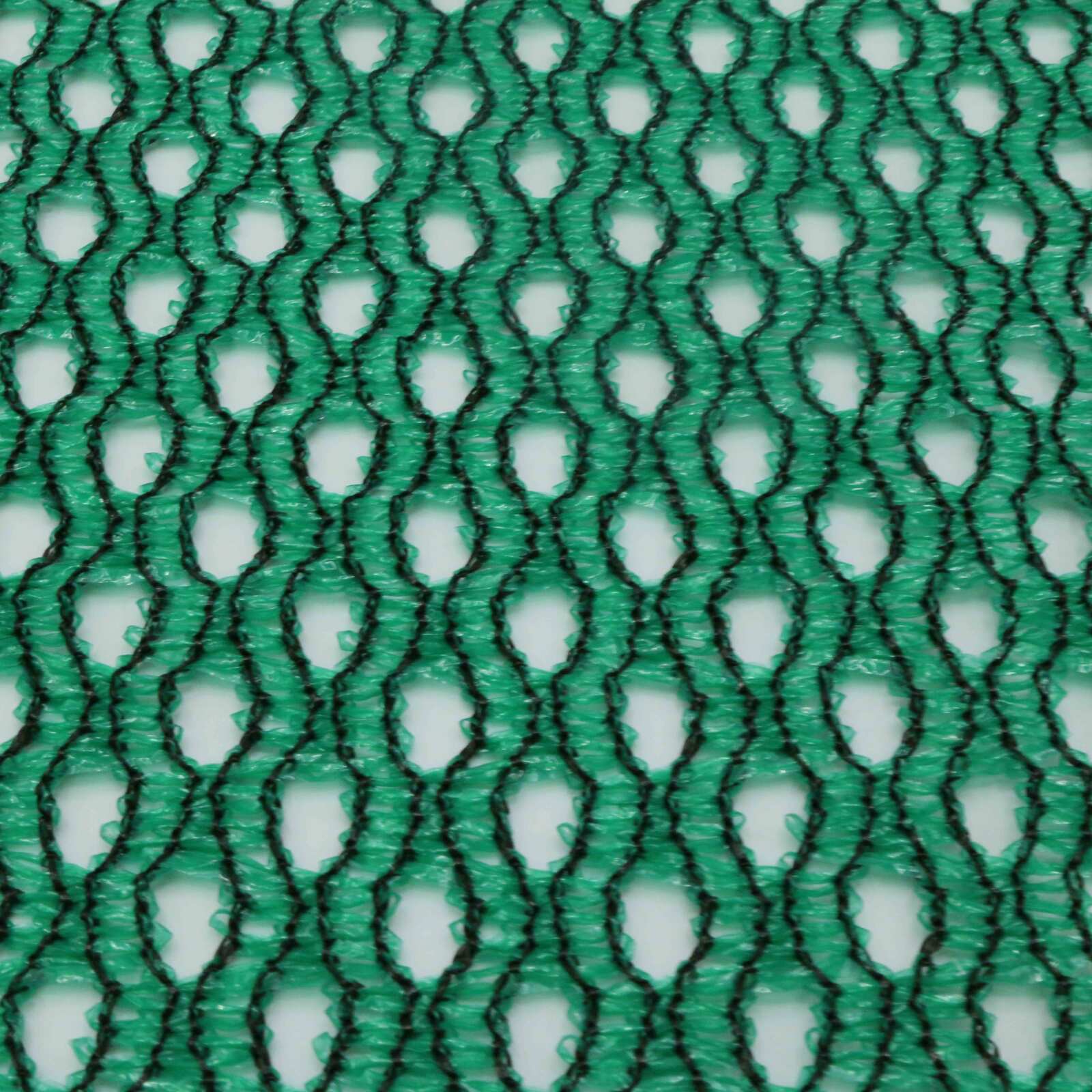 Brise-vue spécial zones venteuses 140 g / m² - occultation 50%