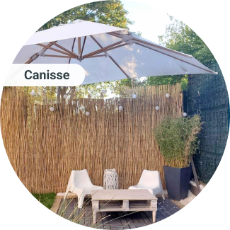 Photo d'un terrasse avec une canisse